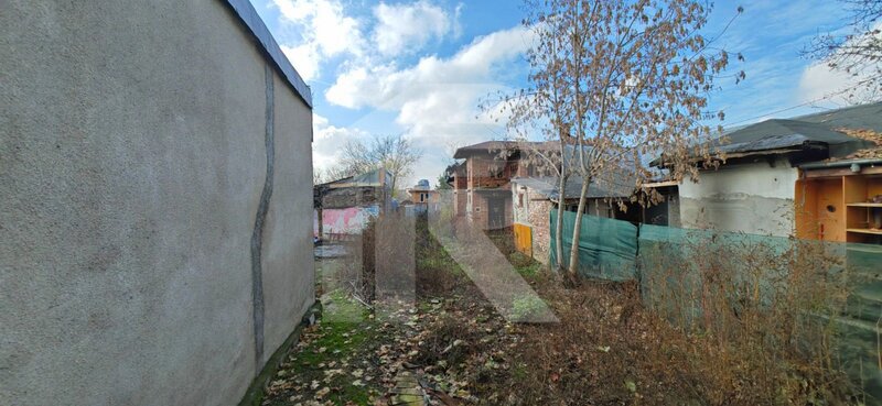 Calea Vitan teren 833 mp