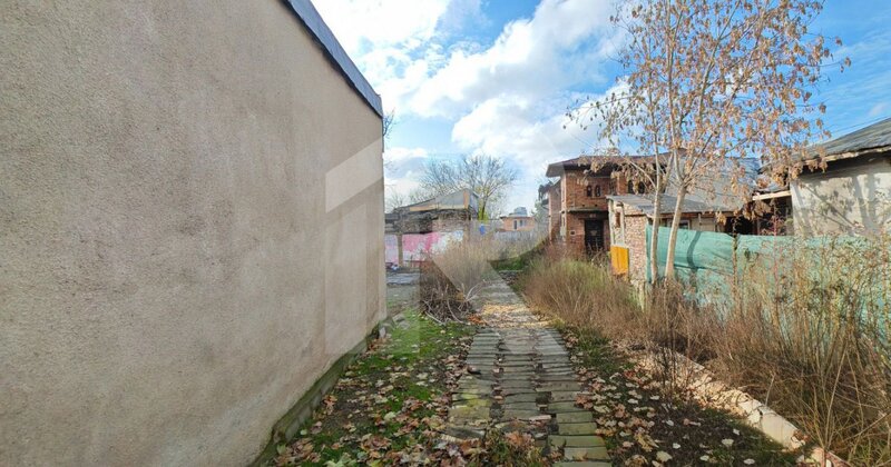 Calea Vitan teren 833 mp